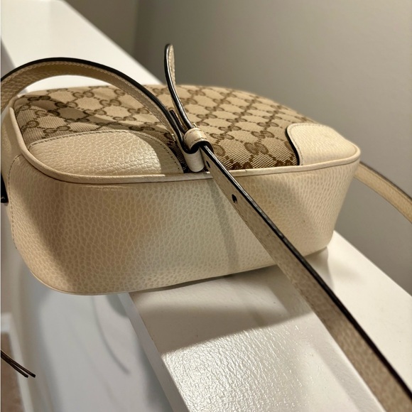 Gucci Beige and Cream GG Crossbody Bag - Picture 9 of 9